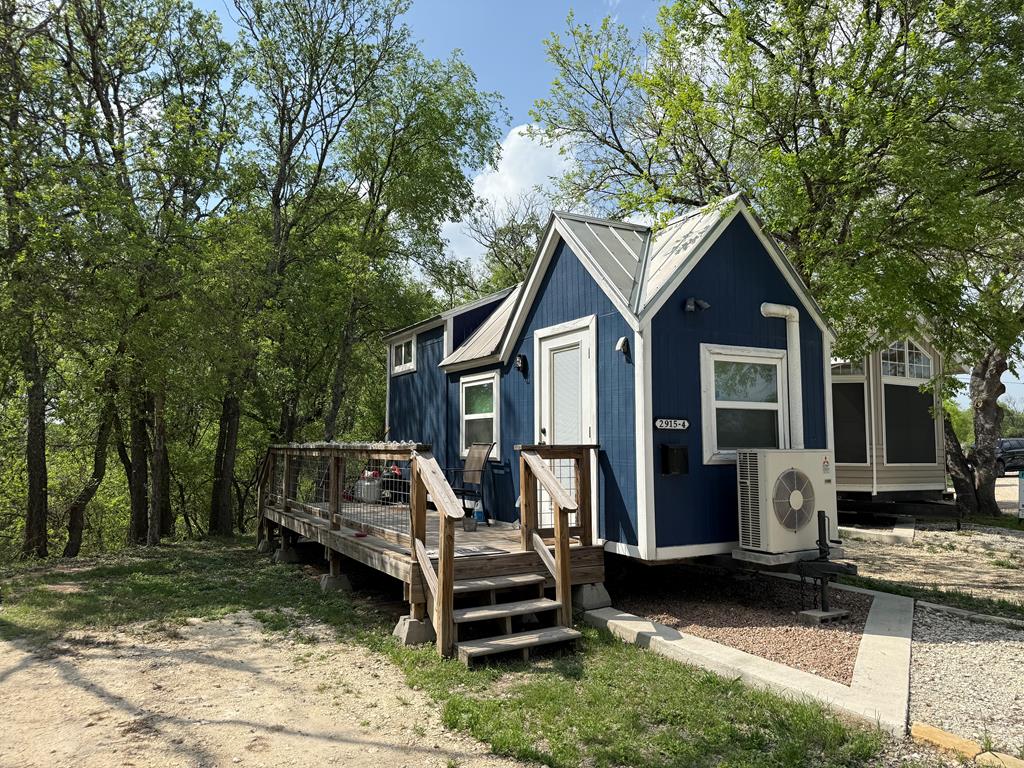 2915 Riverside Drive Kerrville, TX 78028 - Photo 32 of 47