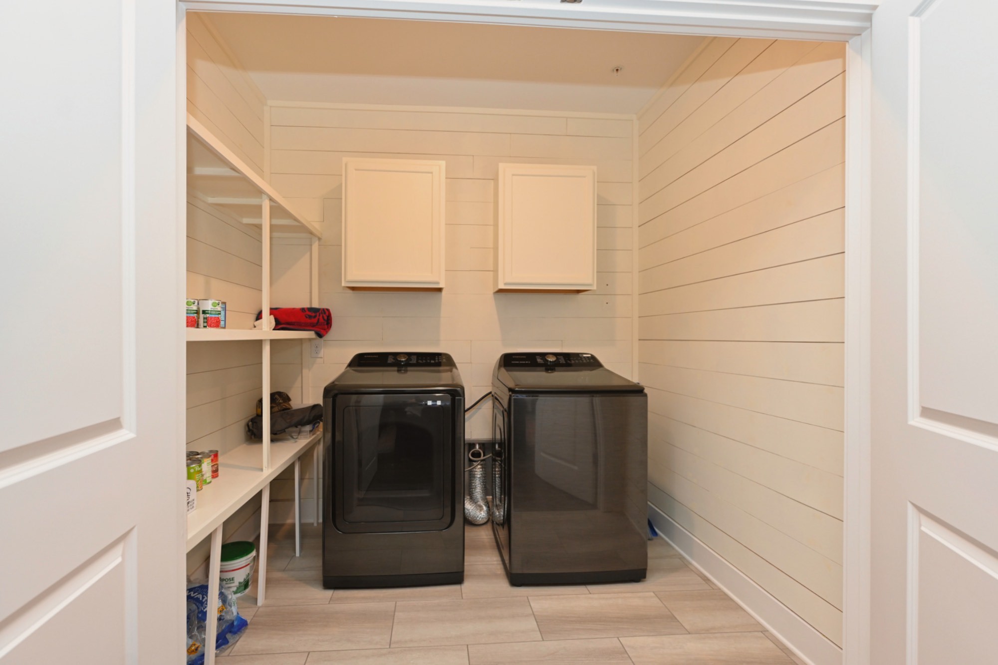 1144 Lock 4 Road, Unit J4 Gallatin, TN 37066 - Photo 24 of 39 a utility room with dryer and washer