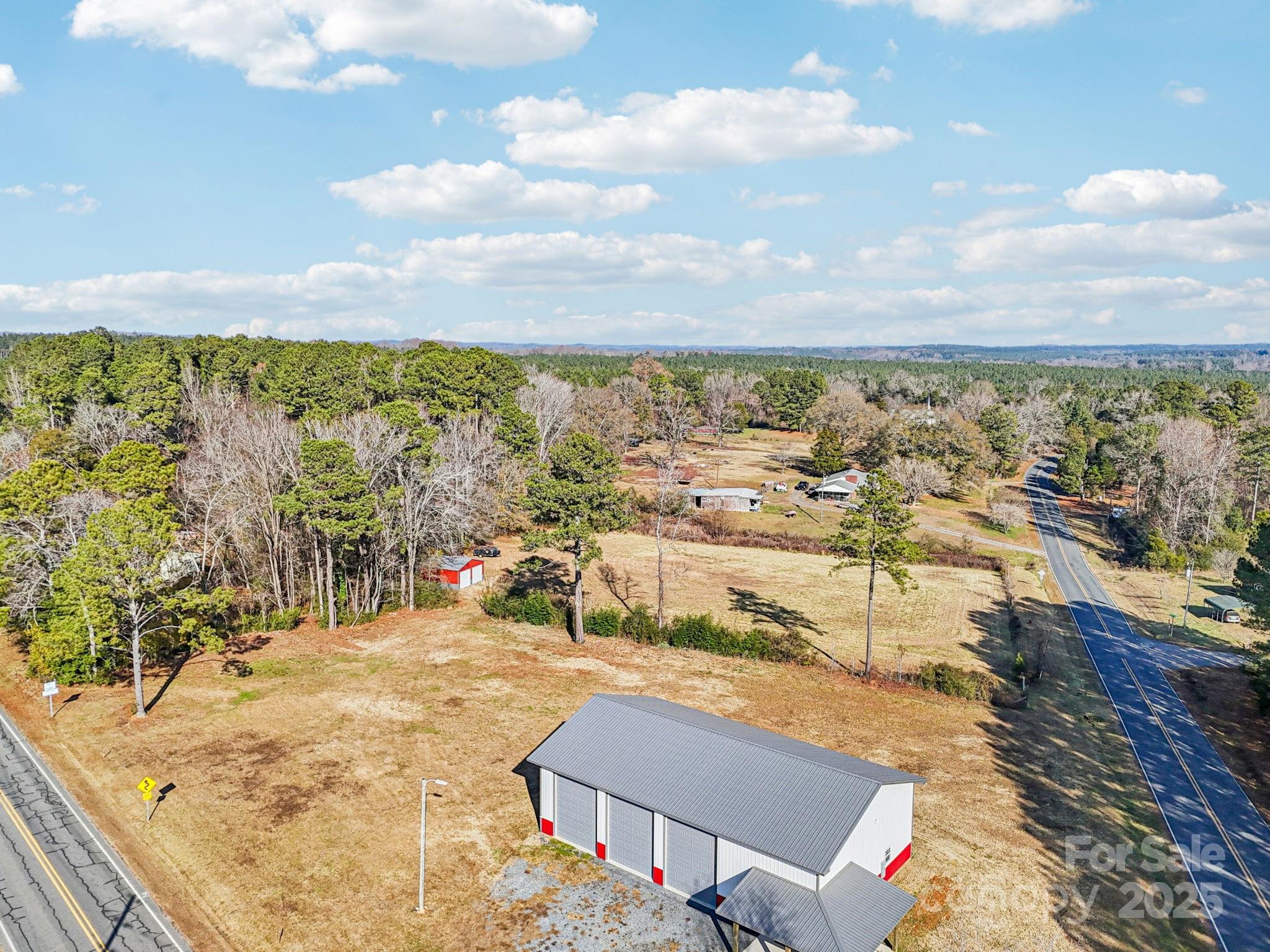 510 Lillys Bridge Road Mount Gilead, NC 27306 - Photo 5 of 18 a view of a city