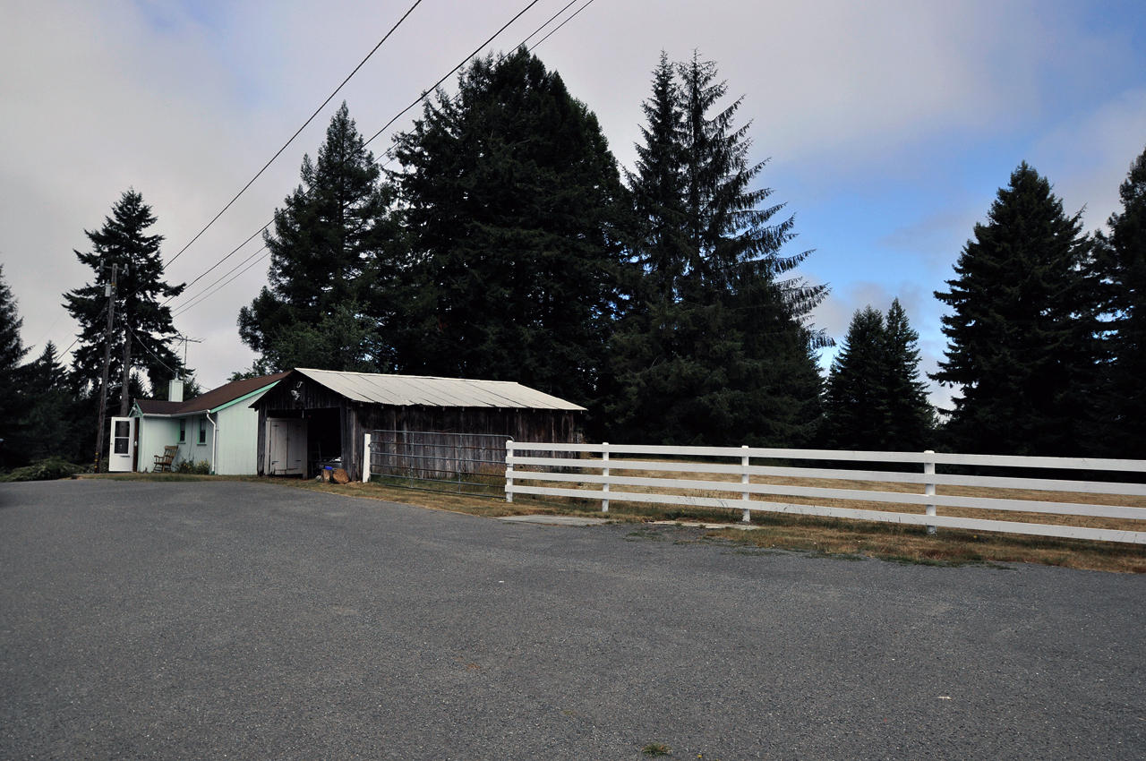 227 Lucchesi Road Arcata, CA 95521 - Photo 4 of 23