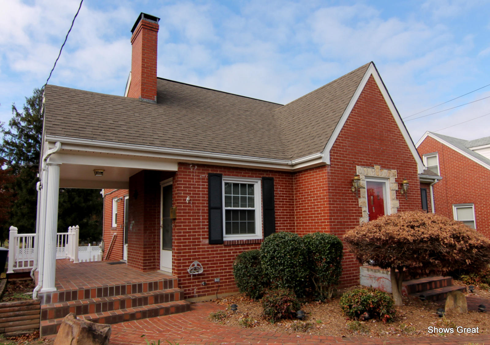 1411 Brighton Road Southwest Roanoke, VA 24015 - Photo 2 of 31 IMG_8854