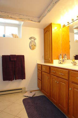 1411 Brighton Road Southwest Roanoke, VA 24015 - Photo 21 of 31 Full Bath2