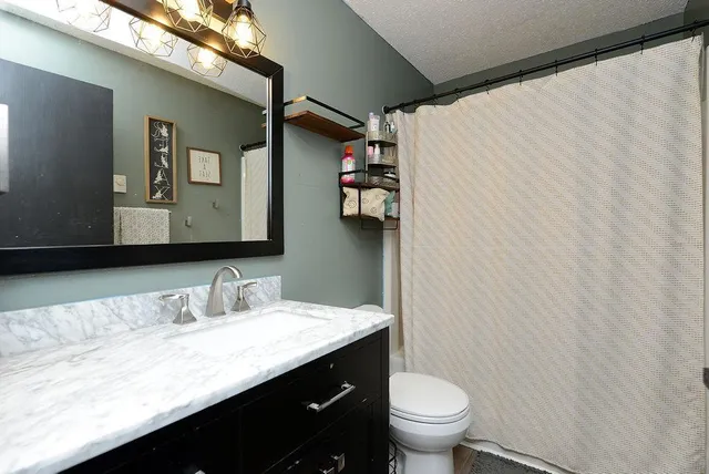 $182,900 | 432 22nd Street East, West Fargo, ND 58078