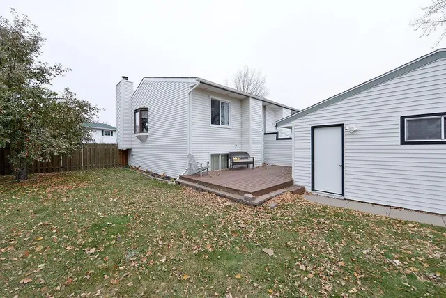 $182,900 | 432 22nd Street East, West Fargo, ND 58078