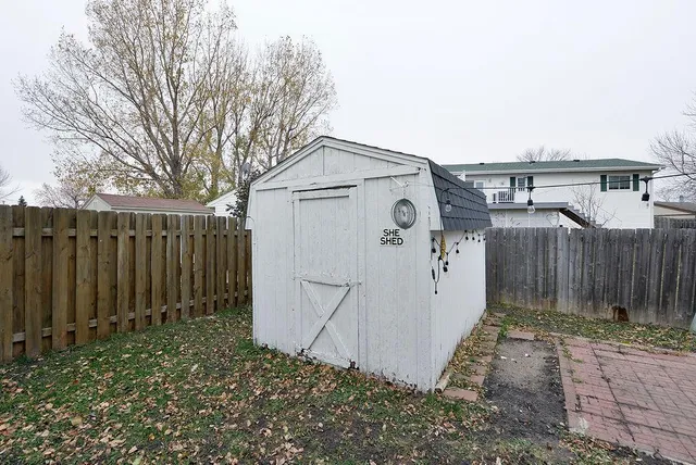 $182,900 | 432 22nd Street East, West Fargo, ND 58078