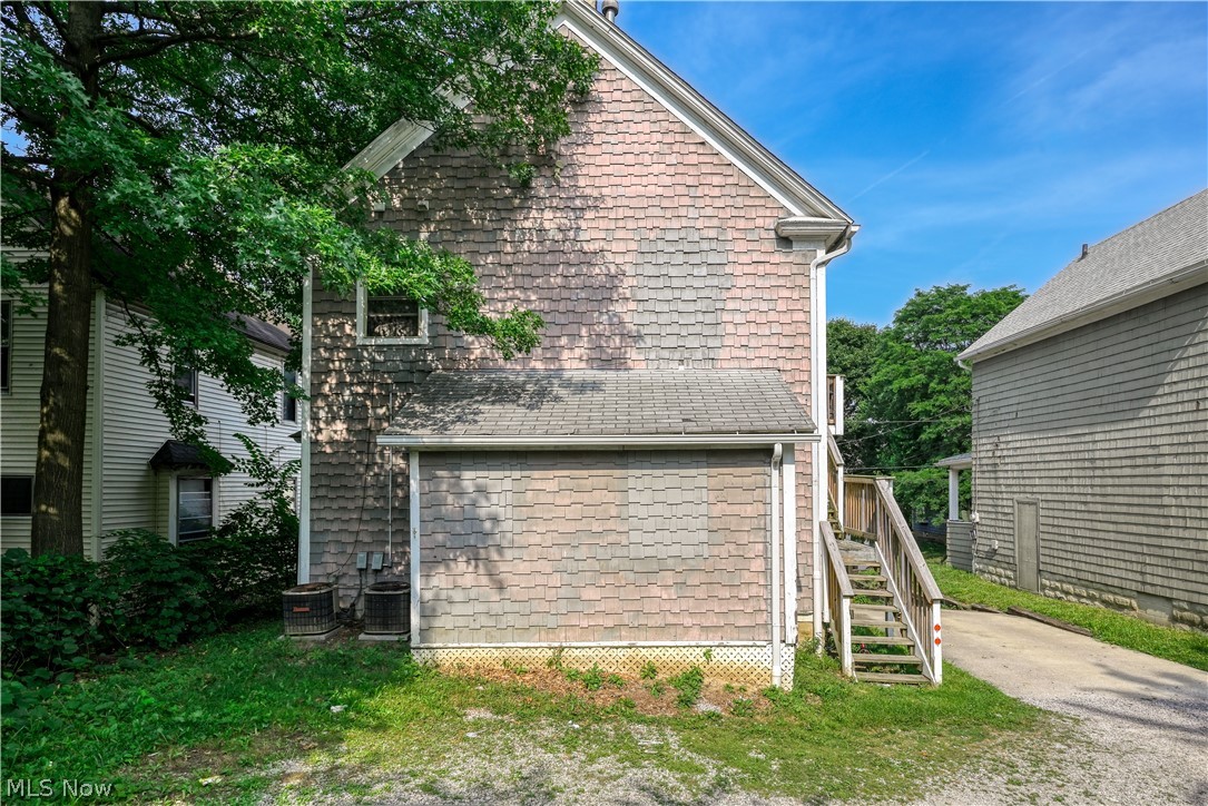 505 Rentschler Street Akron, OH 44304 - Photo 5 of 15 Gallery Image 5