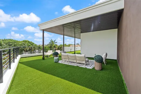 $1,785,000 | 1814 Middle River Drive, Fort Lauderdale, FL 33305