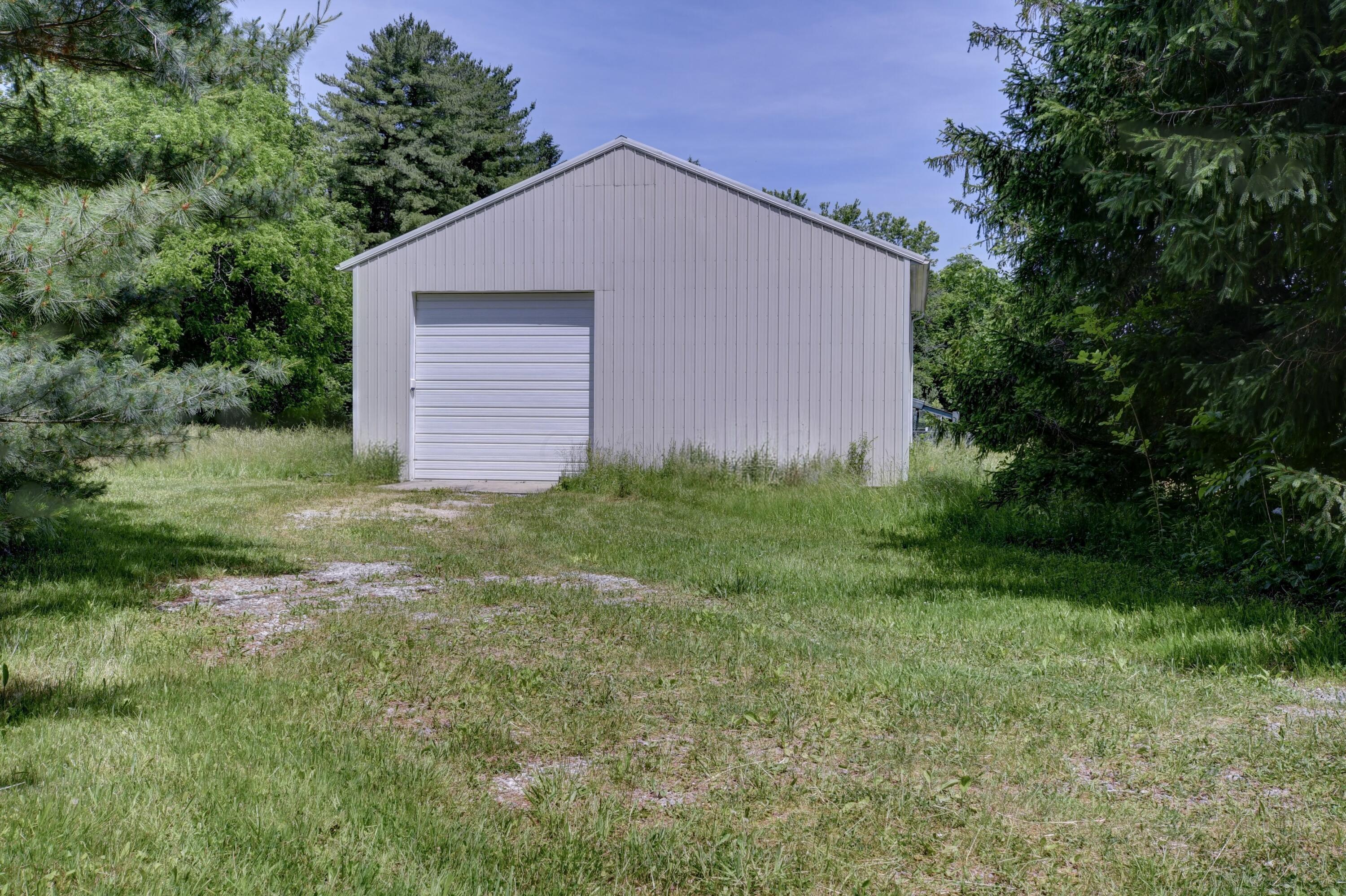 3993 Wadsworth Road Norton, OH 44203 - Photo 25 of 48