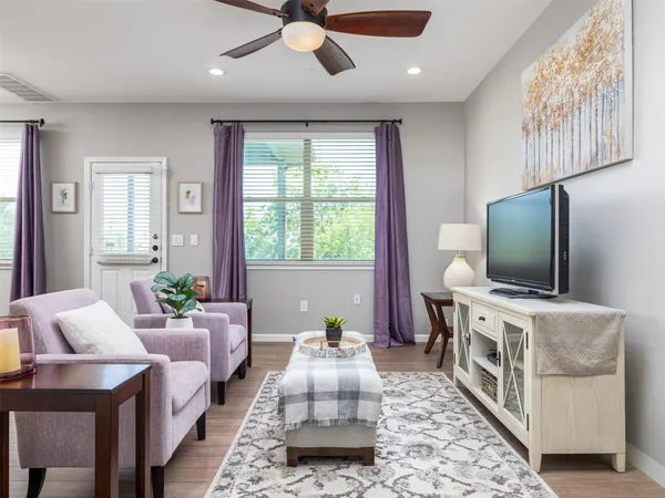 $292,400 | 1001 Zodiac Lane, Unit 28, Round Rock, TX 78665