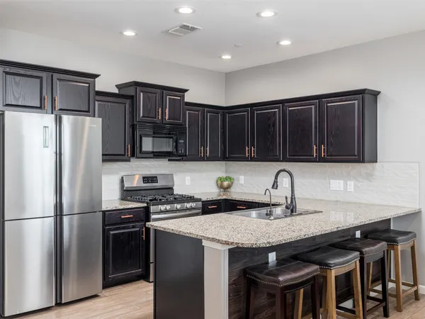 $292,400 | 1001 Zodiac Lane, Unit 28, Round Rock, TX 78665