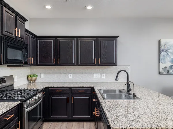 $292,400 | 1001 Zodiac Lane, Unit 28, Round Rock, TX 78665