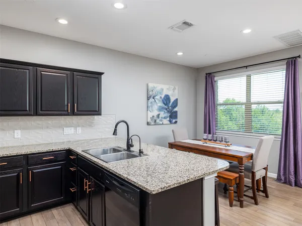 $292,400 | 1001 Zodiac Lane, Unit 28, Round Rock, TX 78665