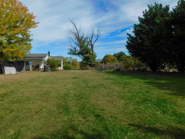 a view of a outdoor space
