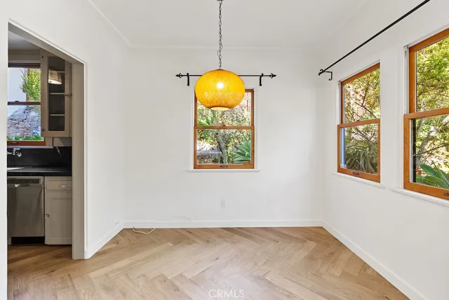 $6,295 | 2130 Apex Avenue, Los Angeles, CA 90039