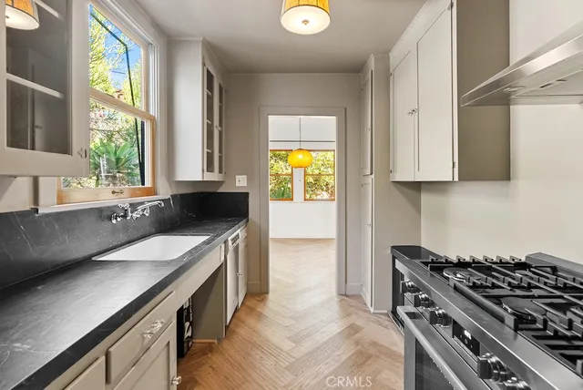 $6,295 | 2130 Apex Avenue, Los Angeles, CA 90039