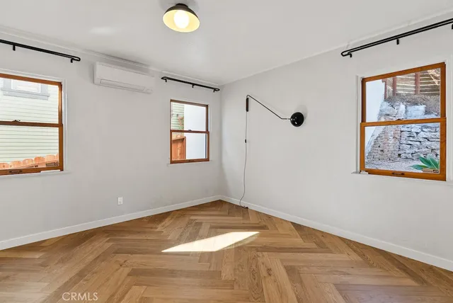 $6,295 | 2130 Apex Avenue, Los Angeles, CA 90039