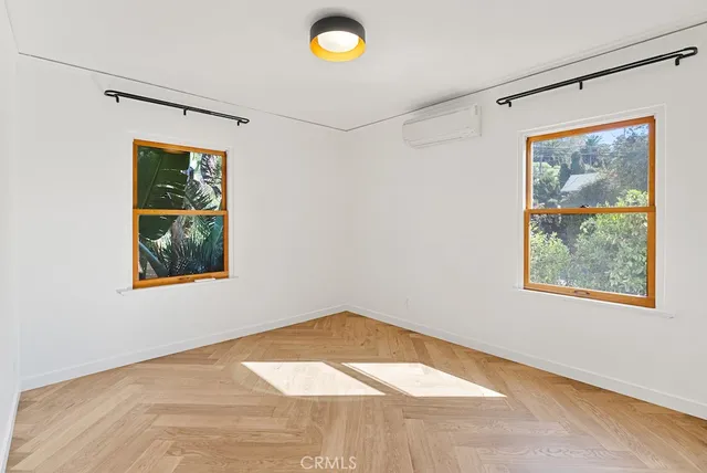 $6,295 | 2130 Apex Avenue, Los Angeles, CA 90039