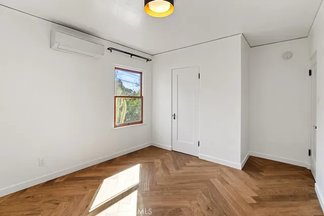 $6,295 | 2130 Apex Avenue, Los Angeles, CA 90039