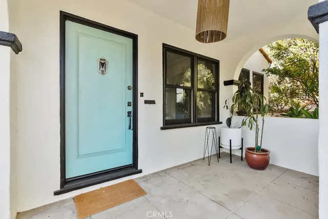 $6,295 | 2130 Apex Avenue, Los Angeles, CA 90039