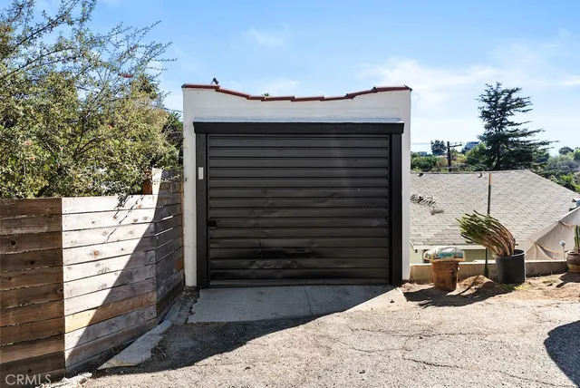 $6,295 | 2130 Apex Avenue, Los Angeles, CA 90039