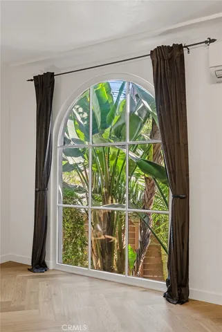 $6,295 | 2130 Apex Avenue, Los Angeles, CA 90039