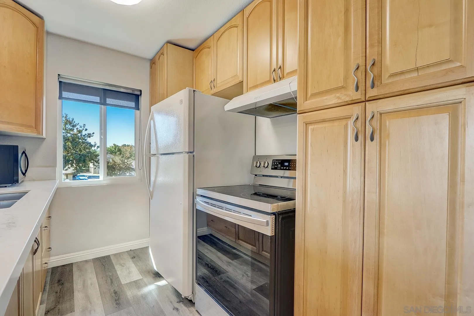 8308 Panorama Ridge Court Spring Valley, CA 91977 - Photo 4 of 22 Gallery Image 4