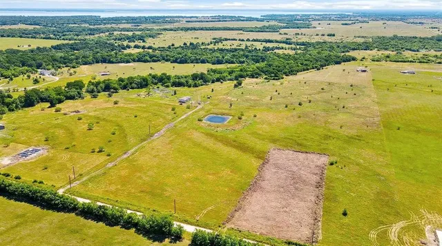 a view of an ocean view