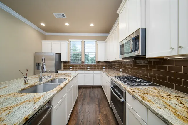 $3,200 | 1231 Creekside Acres Court, Houston, TX 77008