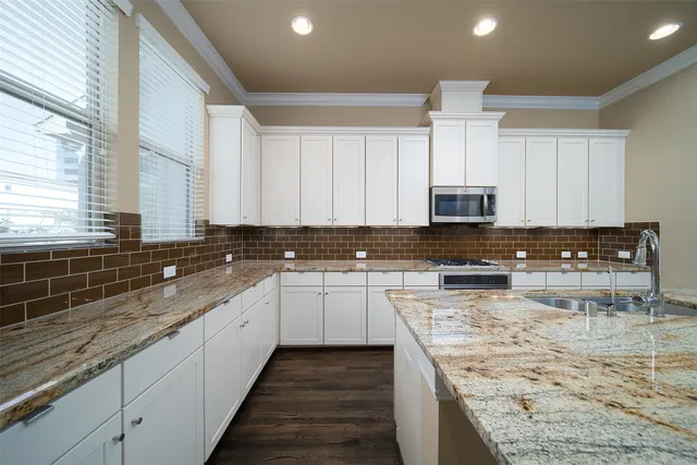 $3,200 | 1231 Creekside Acres Court, Houston, TX 77008