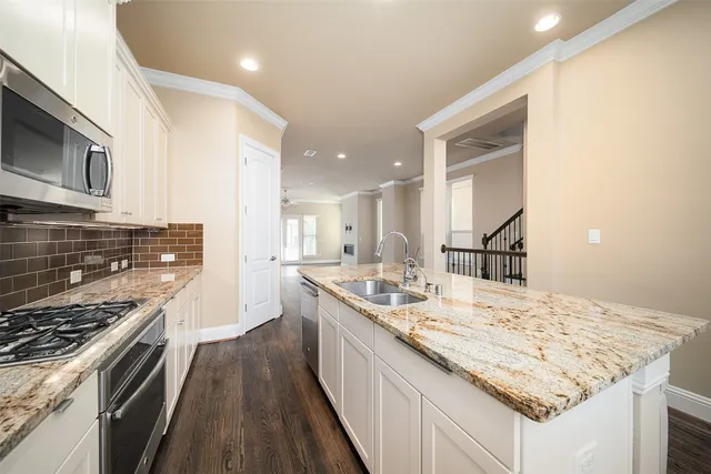 $3,200 | 1231 Creekside Acres Court, Houston, TX 77008