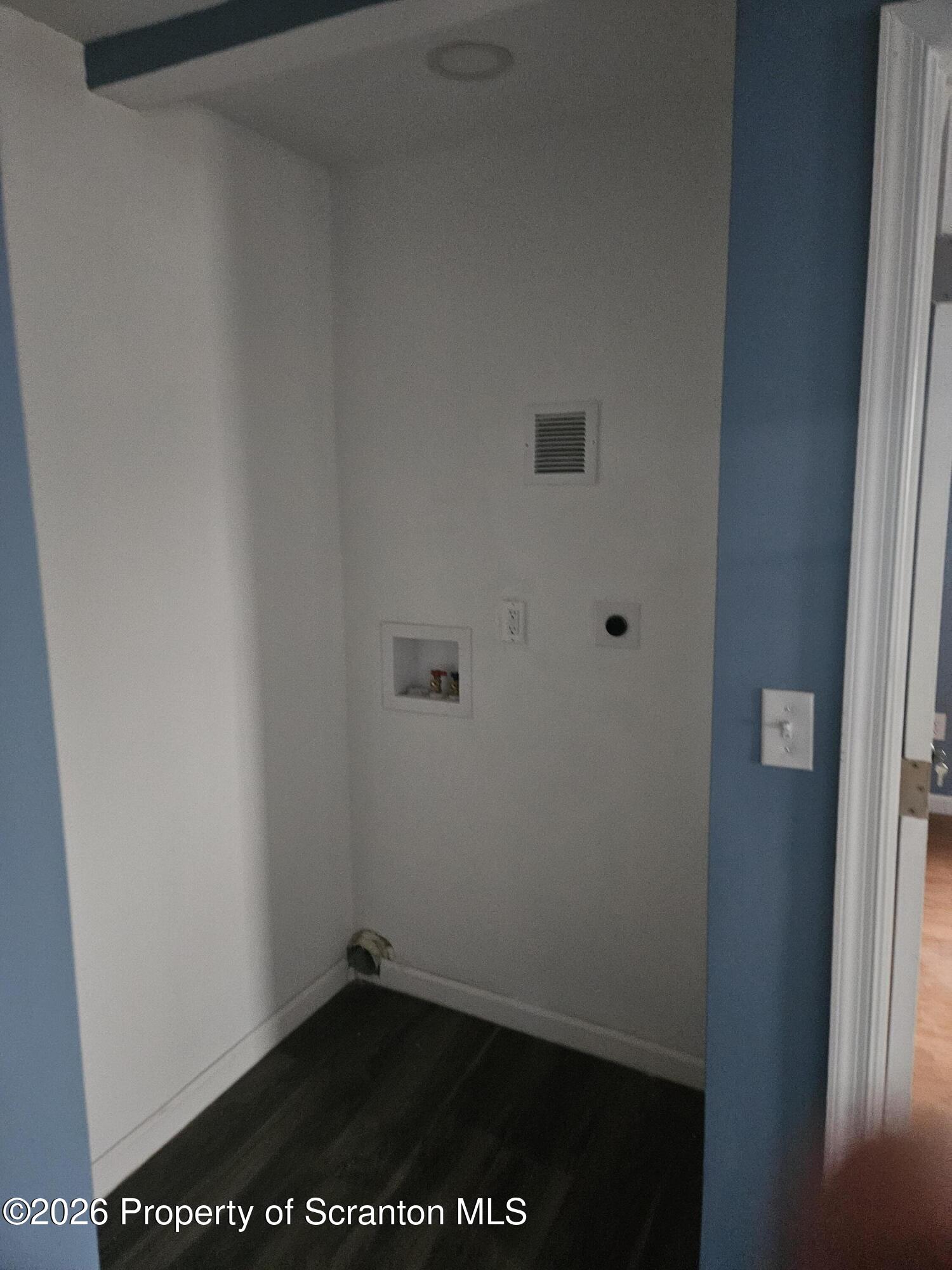 335 Phelps Street, Unit 2 REAR Scranton, PA 18509 - Photo 7 of 13 a view of an empty room