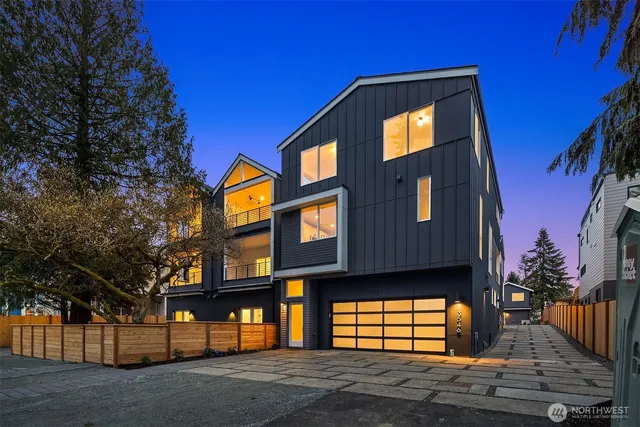 $1,199,995 | 13546 39th Avenue Northeast, Seattle, WA 98125