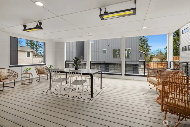 $1,199,995 | 13546 39th Avenue Northeast, Seattle, WA 98125