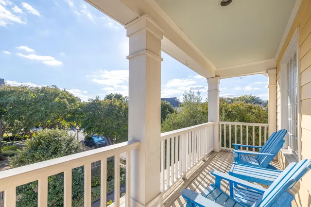 $419,900 | 840 Harbor Crest Drive, Memphis, TN 38103