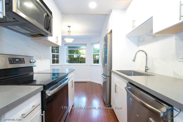 $3,850 | 175 Evandale Avenue, Unit 7, Mountain View, CA 94043