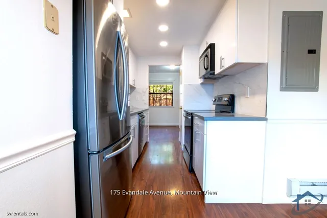 $3,850 | 175 Evandale Avenue, Unit 7, Mountain View, CA 94043
