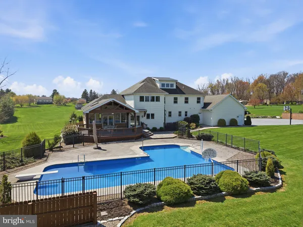 $1,295,000 | 2 Breezy Knoll, Lititz, PA 17543