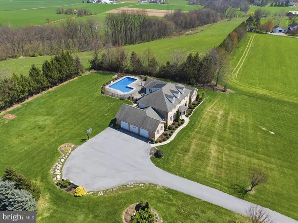 $1,295,000 | 2 Breezy Knoll, Lititz, PA 17543