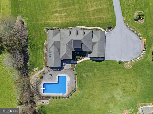 $1,295,000 | 2 Breezy Knoll, Lititz, PA 17543