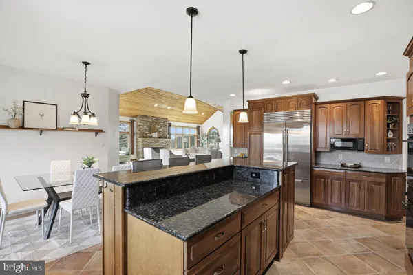 $1,295,000 | 2 Breezy Knoll, Lititz, PA 17543