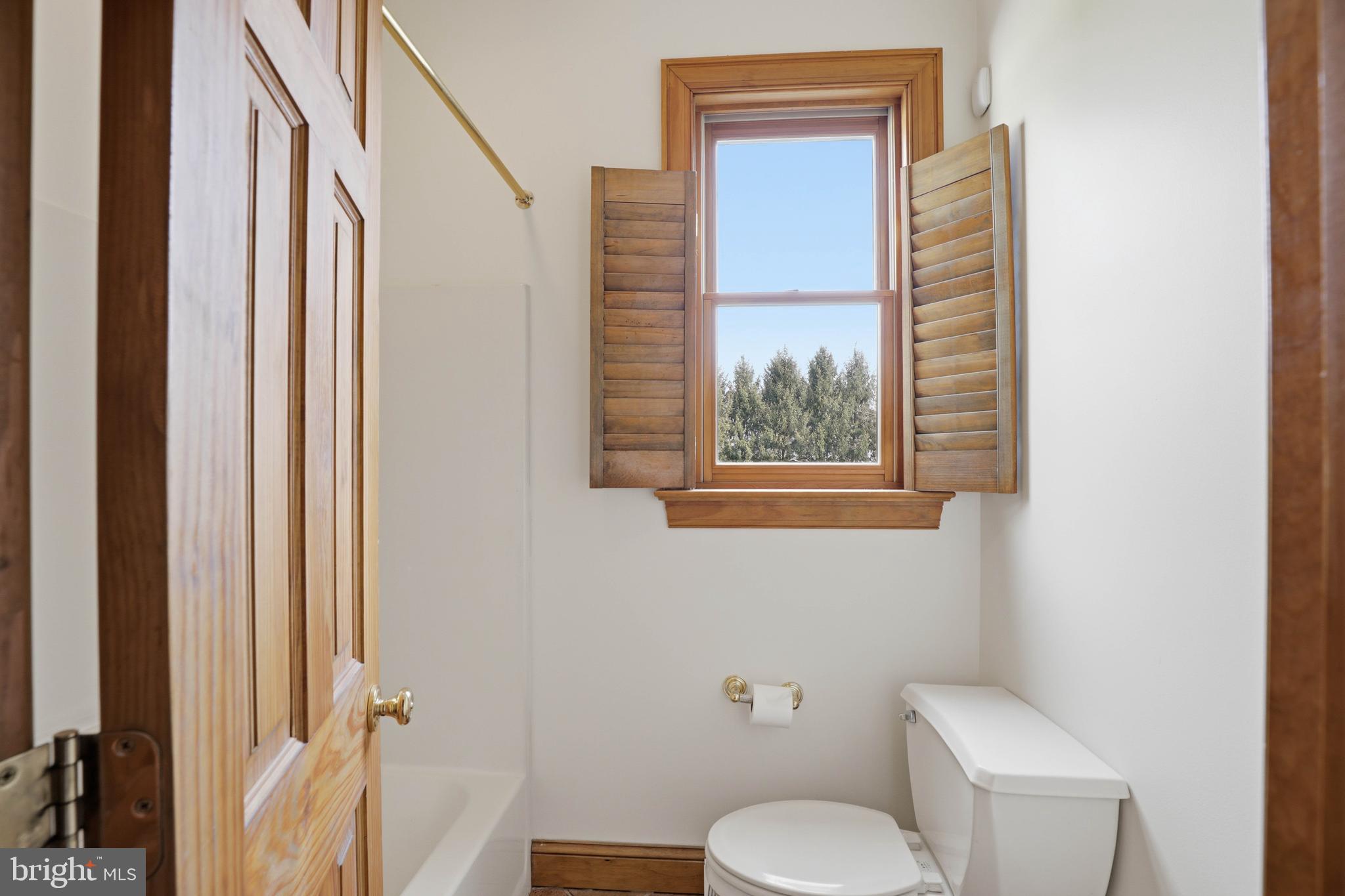 2 Breezy Knoll Lititz, PA 17543 - Photo 33 of 109