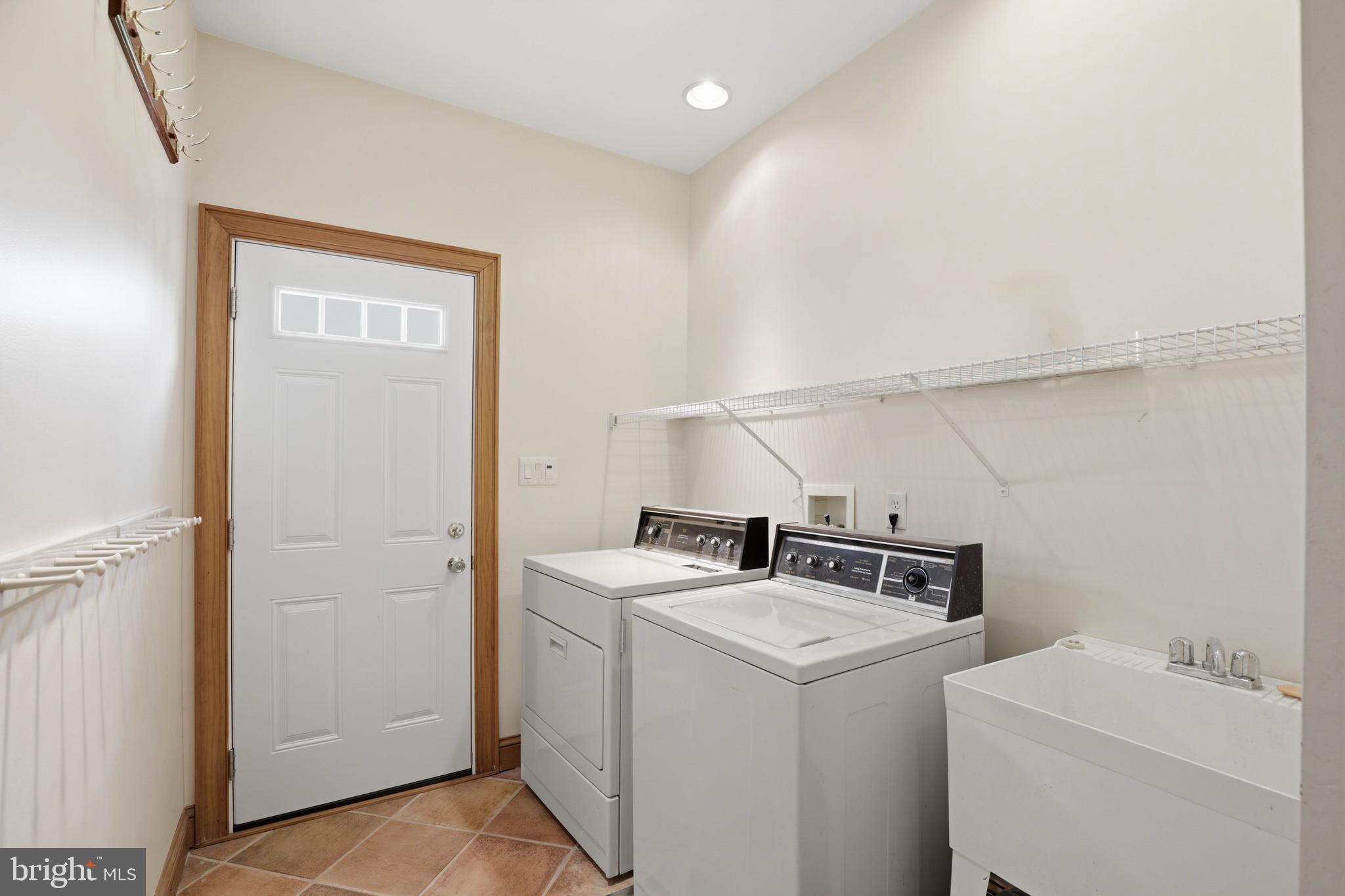 2 Breezy Knoll Lititz, PA 17543 - Photo 35 of 109