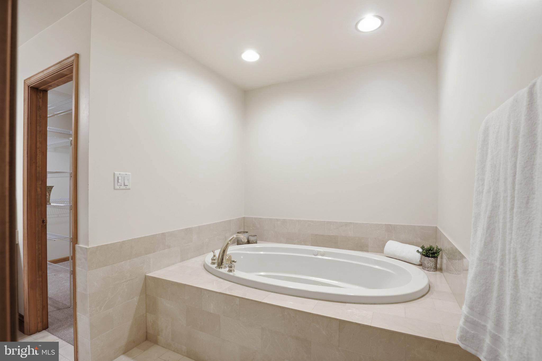 2 Breezy Knoll Lititz, PA 17543 - Photo 42 of 109