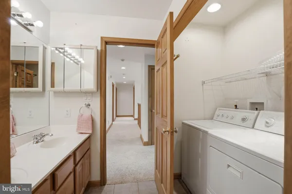 $1,295,000 | 2 Breezy Knoll, Lititz, PA 17543