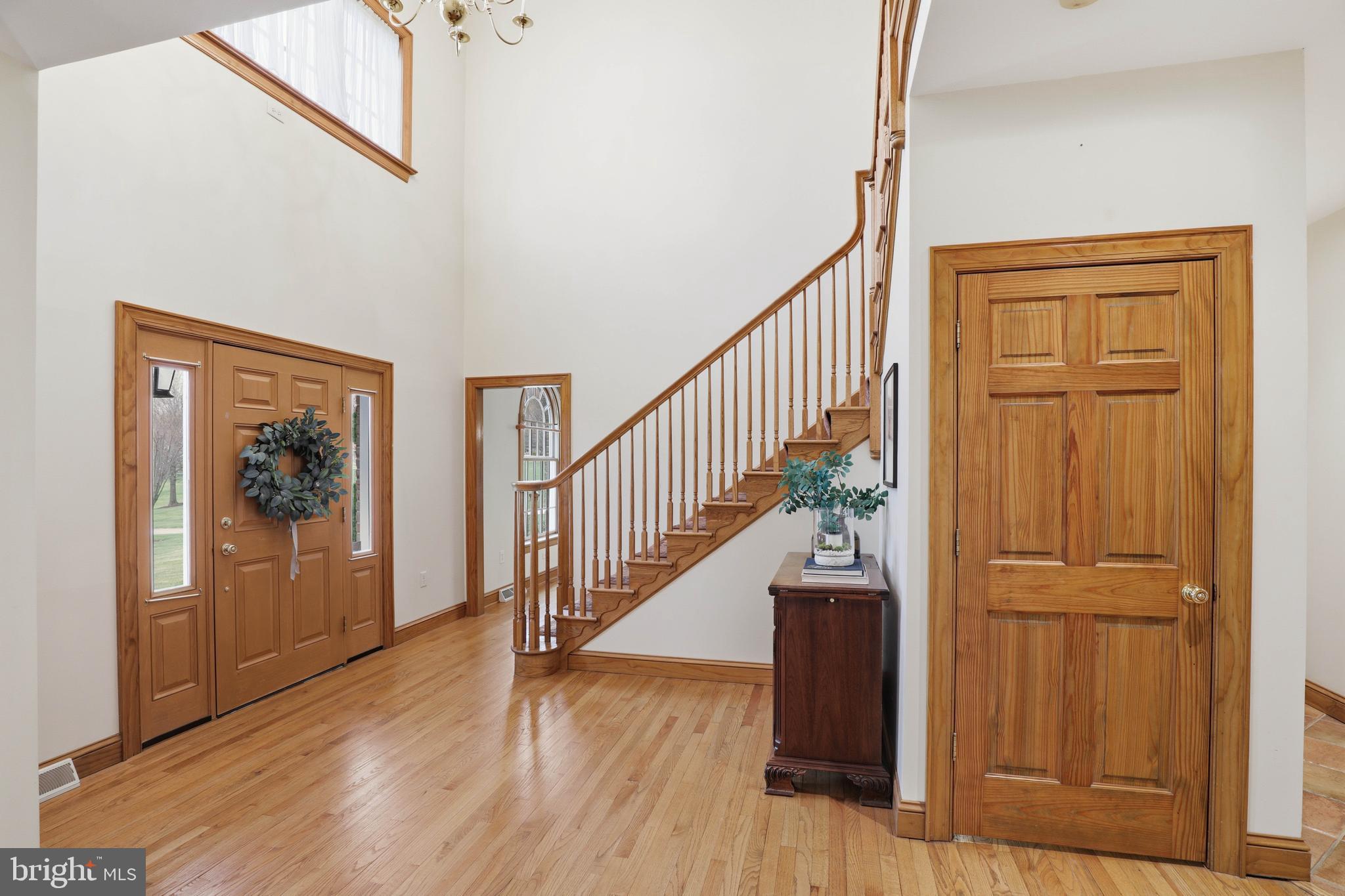 2 Breezy Knoll Lititz, PA 17543 - Photo 8 of 109