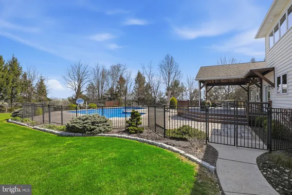 $1,295,000 | 2 Breezy Knoll, Lititz, PA 17543