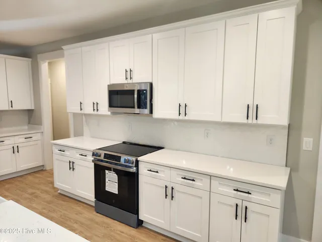 $449,900 | 341 Pineknoll Drive, Calabash, NC 28467