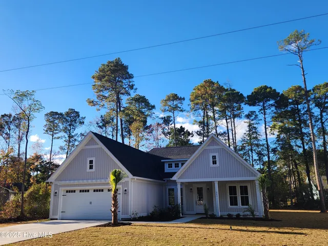 $449,900 | 341 Pineknoll Drive, Calabash, NC 28467
