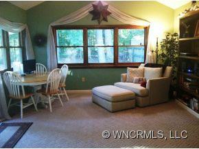 423 Rowland Rd. Swannanoa, NC 28778 - Photo 4 of 23 Gallery Image 4