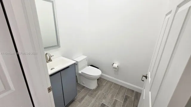 $990,000 | 10032 Northwest 87th Terrace, Doral, FL 33178